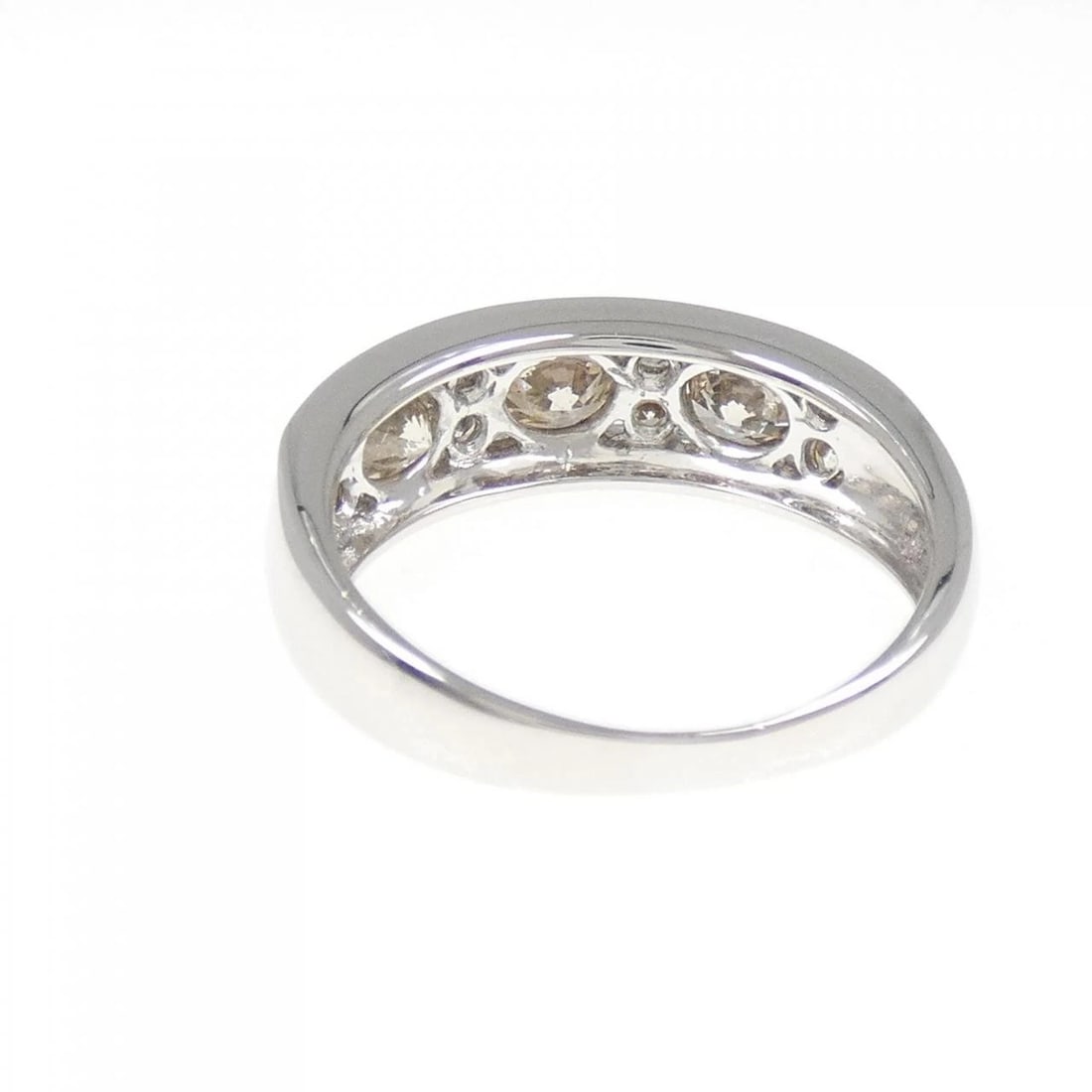 K18WG DIAMOND RING - 3