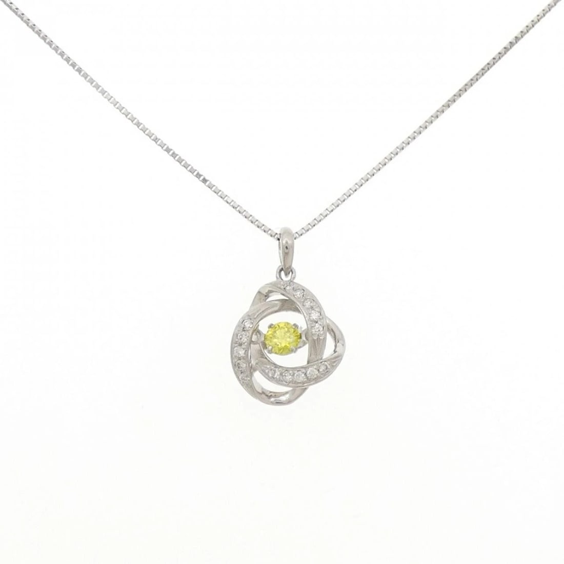 PT900 PT850 DIAMOND NECKLACE: PT900 PT850 Diamond Necklace Brand: Unbranded Type: Necklace Material: Platinum 900 Platinum 850, Main Stone/Creation Natural Color: Silver Size: 45cmActualSize Pendant top H x W: