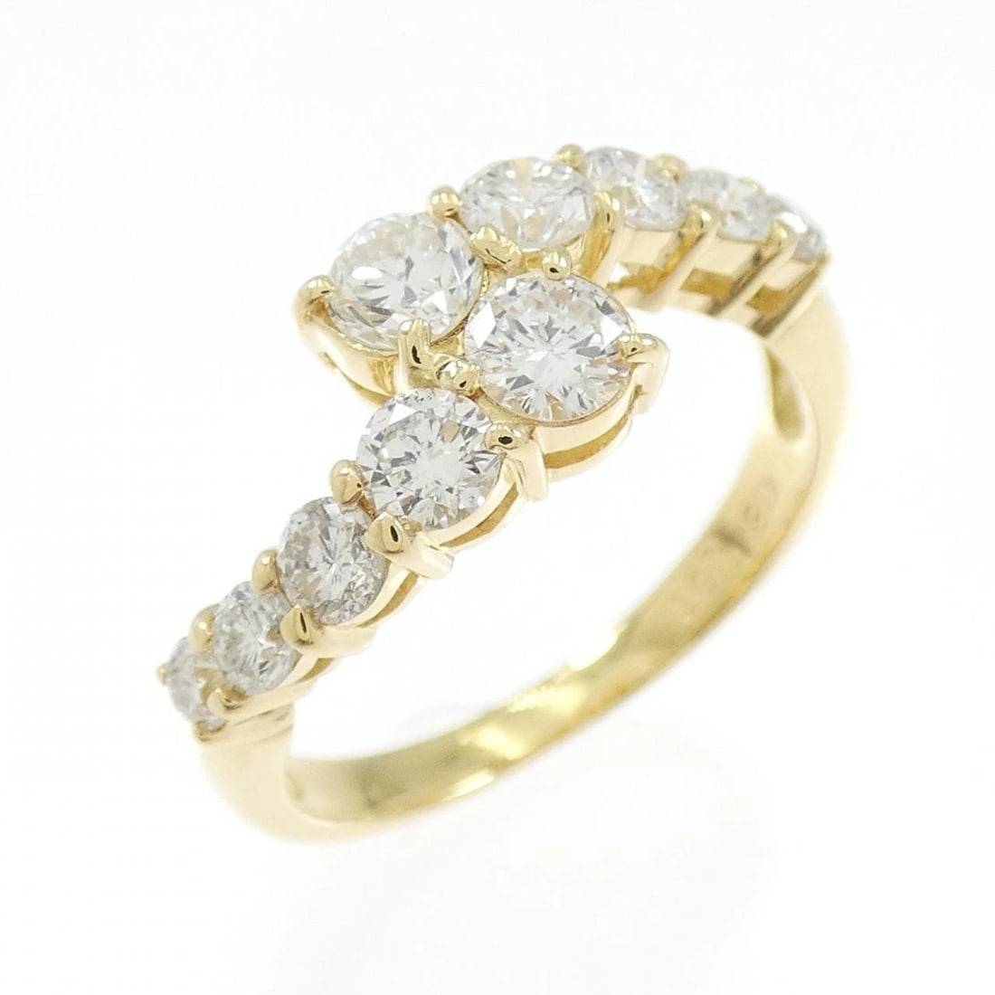 K18YG DIAMOND RING: K18YG Diamond Ring Brand: Unbranded Type: Ring Material: K18 Yellow Gold, Main Stone/Creation Natural Color: yellow gold Size: 6-6.5US Accessories: None Accessories Notice: When purchasing