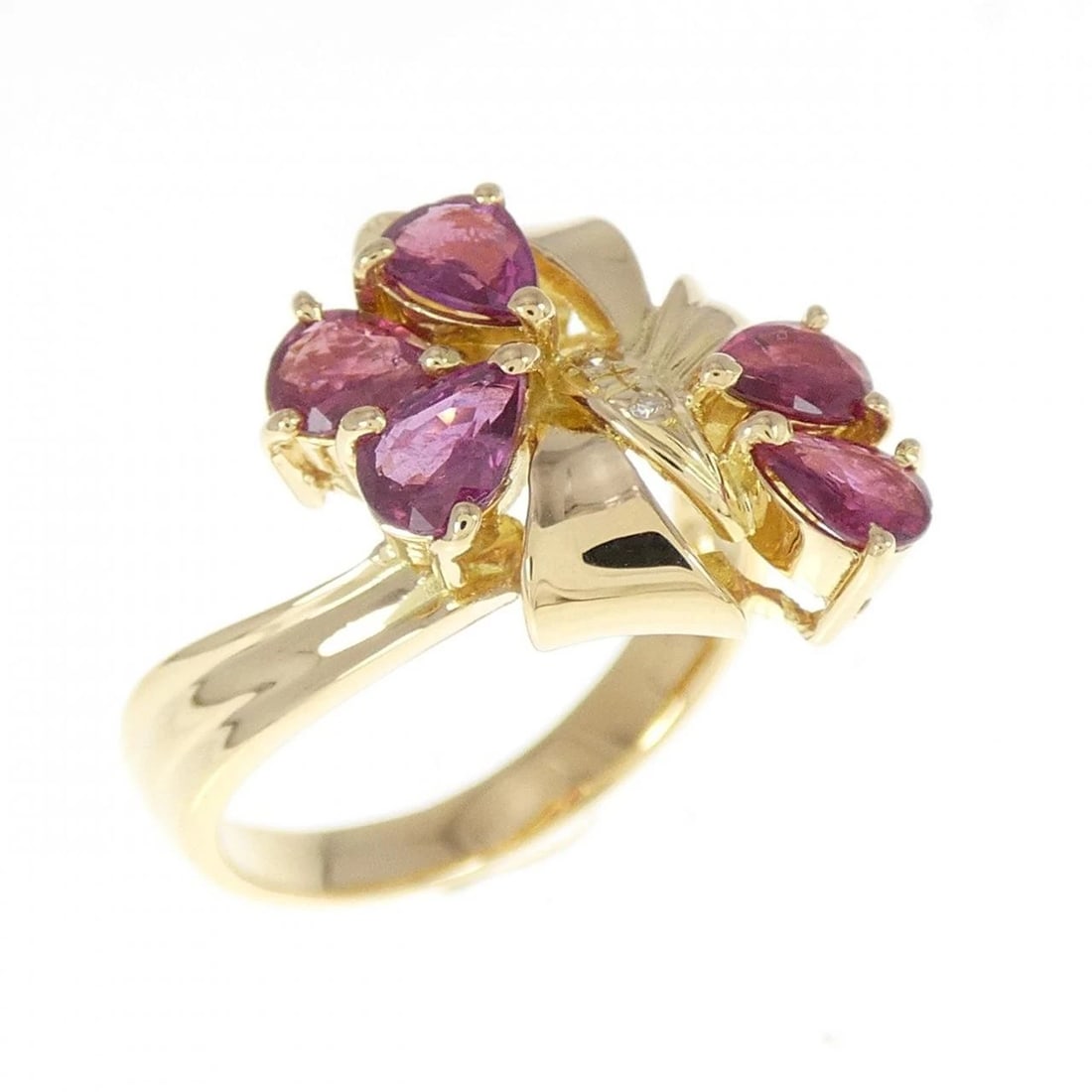 K18YG RUBY RING: K18YG Ruby Ring Brand: Unbranded Type: Ring Material: K18 Yellow Gold, Main Stone/Creation RubySide Stone Natural Color: Yellow Gold Size: 6-6.5 (US size) Accessories: None Accessories