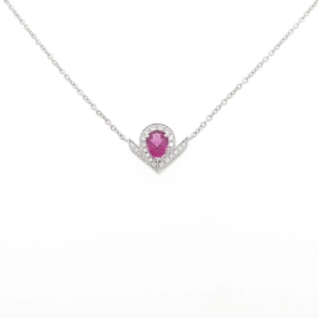 CHAUMET JOSEPHINE NECKLACE: CHAUMET Josephine Necklace Brand: CHAUMET Type: Necklace Material: 750 White Gold, Main Stone/Creation Tourmaline Color: White Gold Size: 43-47cm,ActualSize Pendant top H x W: 12.0mmx13.8mm