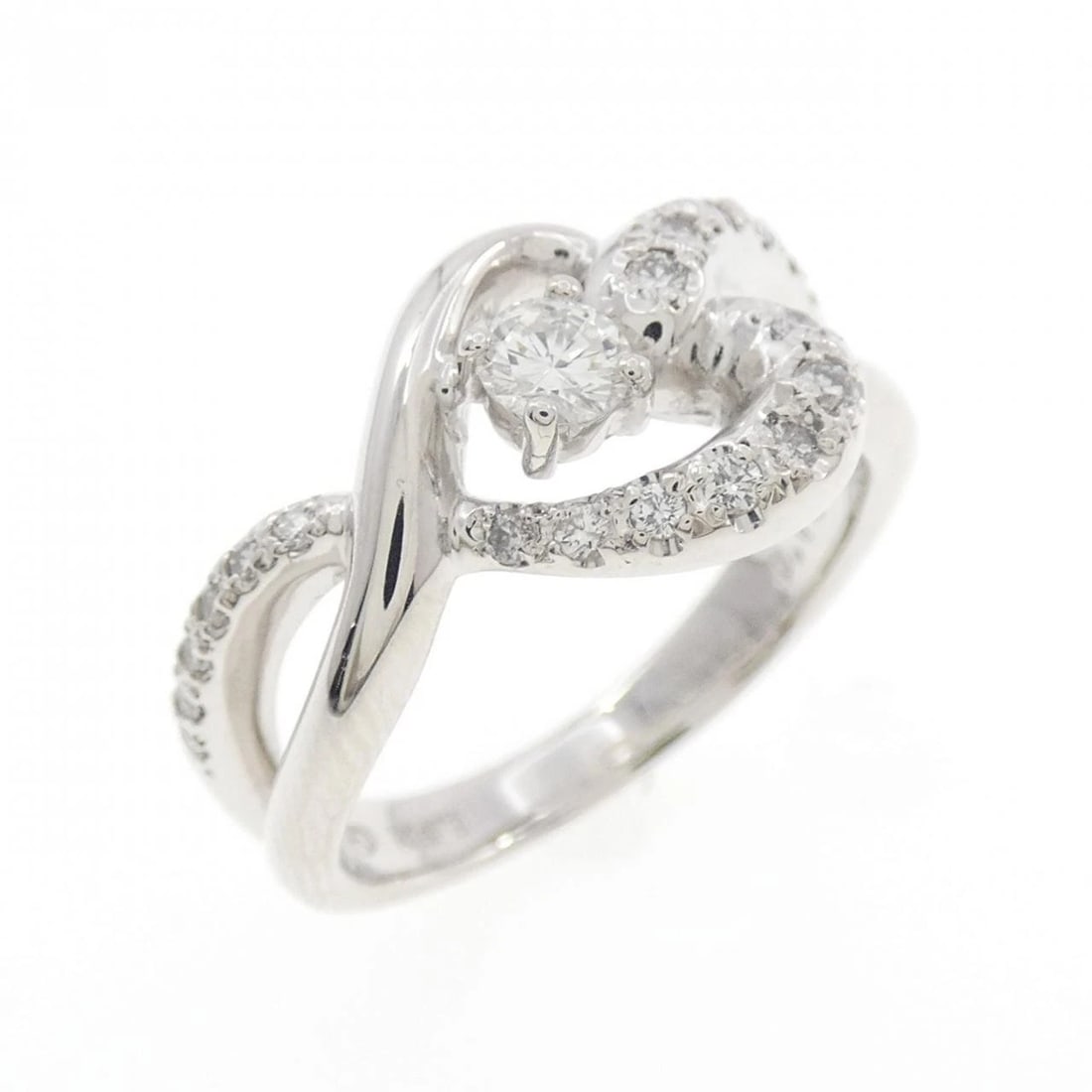 K18WG DIAMOND RING: K18WG Diamond Ring Brand: Unbranded Type: Ring Material: K18 White Gold, Main Stone/Creation Natural Color: White Gold Size: 6 (US size) Accessories: None Accessories Notice: When purchasing