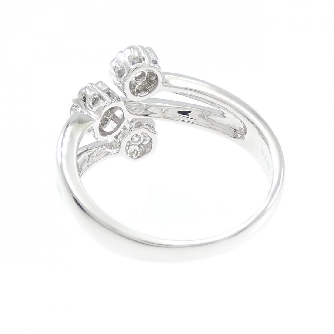 K18WG FLOWER DIAMOND RING - 3
