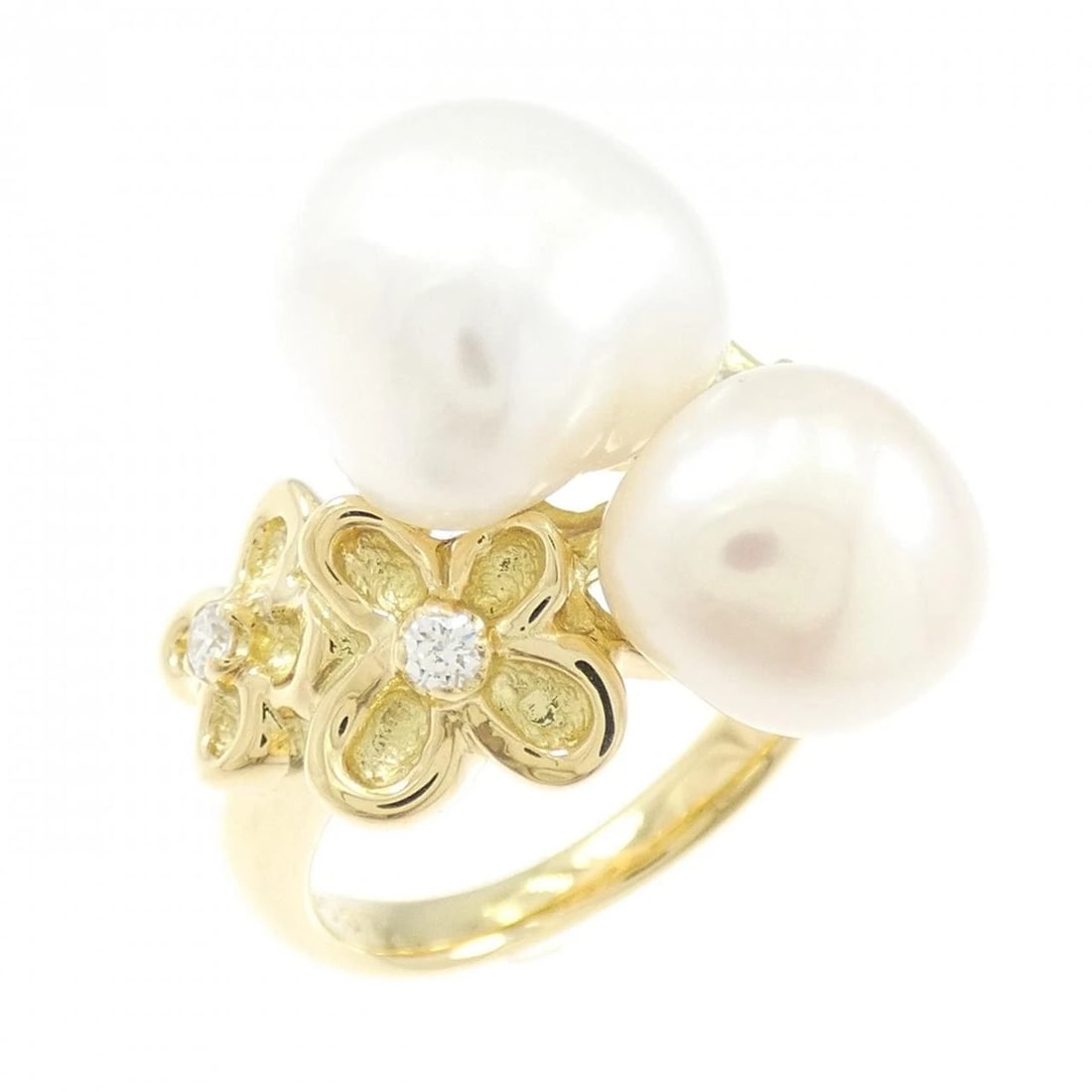 K18YG FRESHWATER PEARL RING: K18YG Freshwater Pearl Ring Brand: Unbranded Type: Ring Material: K18 Yellow Gold, Main Stone/Creation Freshwater PearlSide Stone Natural Color: Yellow Gold Size: 6-6.5 (US size) Accessories: