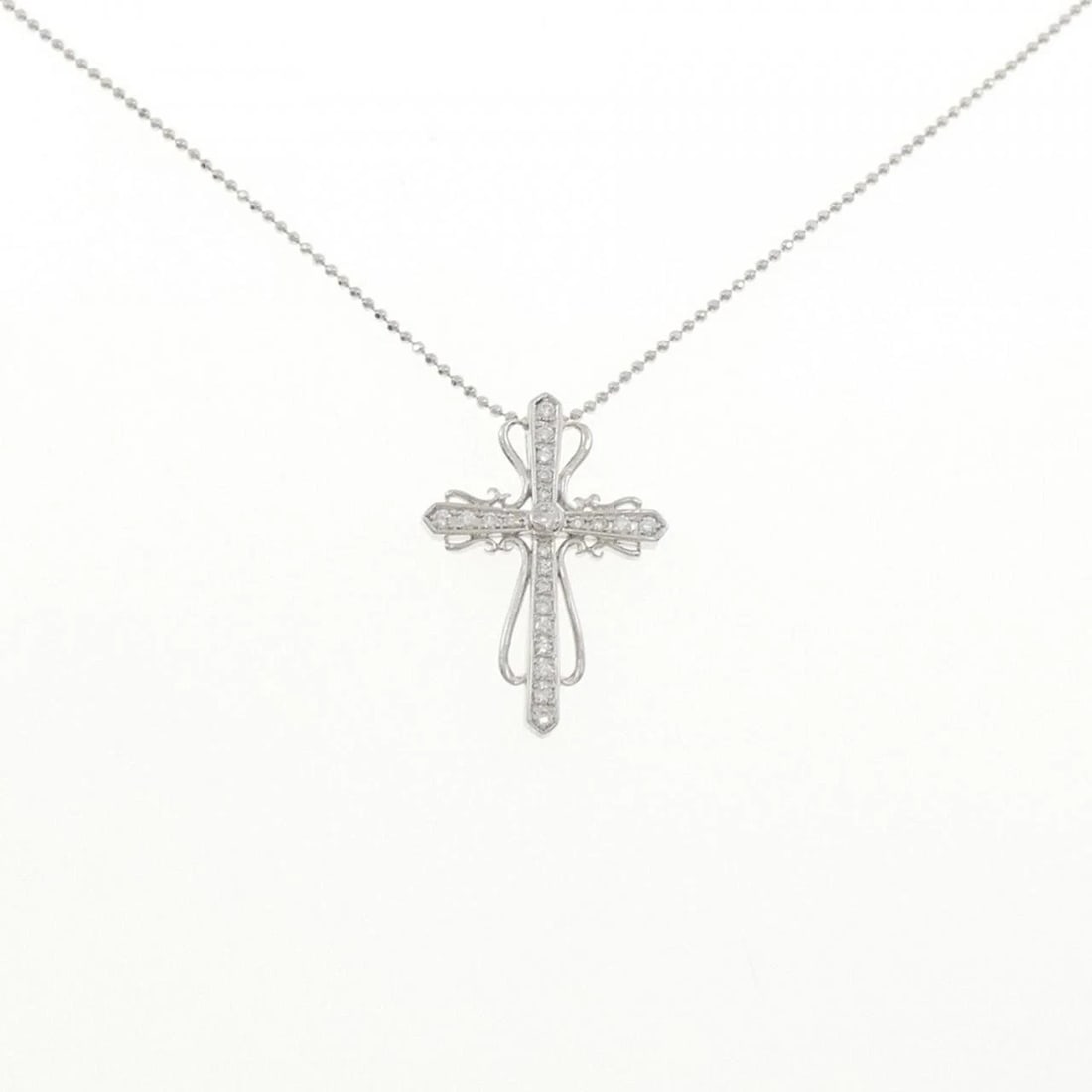K18WG CROSS DIAMOND NECKLACE: K18WG Cross Diamond Necklace Brand: Unbranded Type: Diamond Necklace Material: 18K white gold, Main Stone/Creation Natural Color: white gold Size: 40cmActual SizePendant length approx. x width