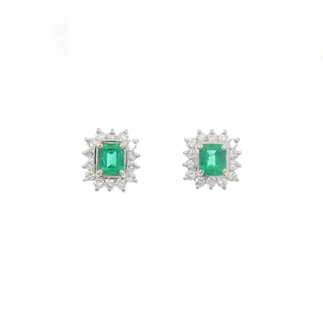 PT900 EMERALD EARRINGS: PT900 Emerald Earrings Brand: Unbranded Type: Earrings Material: Platinum 900, Main Stone/Creation EmeraldSide Stone Natural Color: Silver Size: ActualSize HxW: 9.2mmx8.4mm Accessories: None