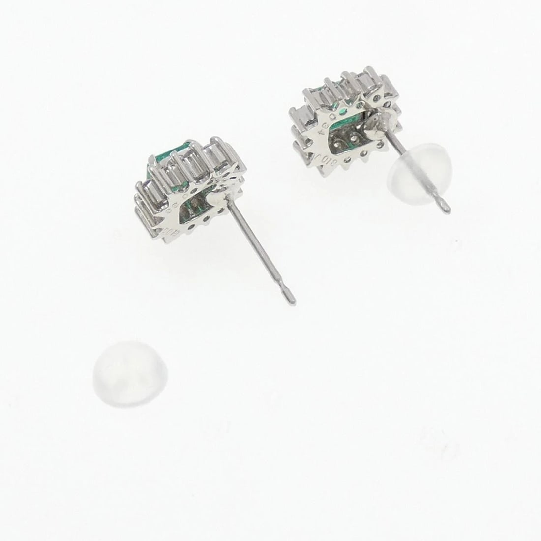 PT900 EMERALD EARRINGS - 3