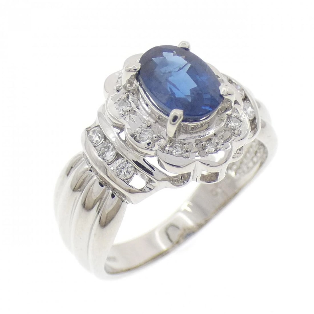 PT900 SAPPHIRE RING: PT900 Sapphire Ring Brand: Unbranded Type: Ring Material: Platinum 900, Main Stone/Creation sapphire Color: platinum Size: 6.5-7US Accessories: None Accessories Notice: When purchasing pre