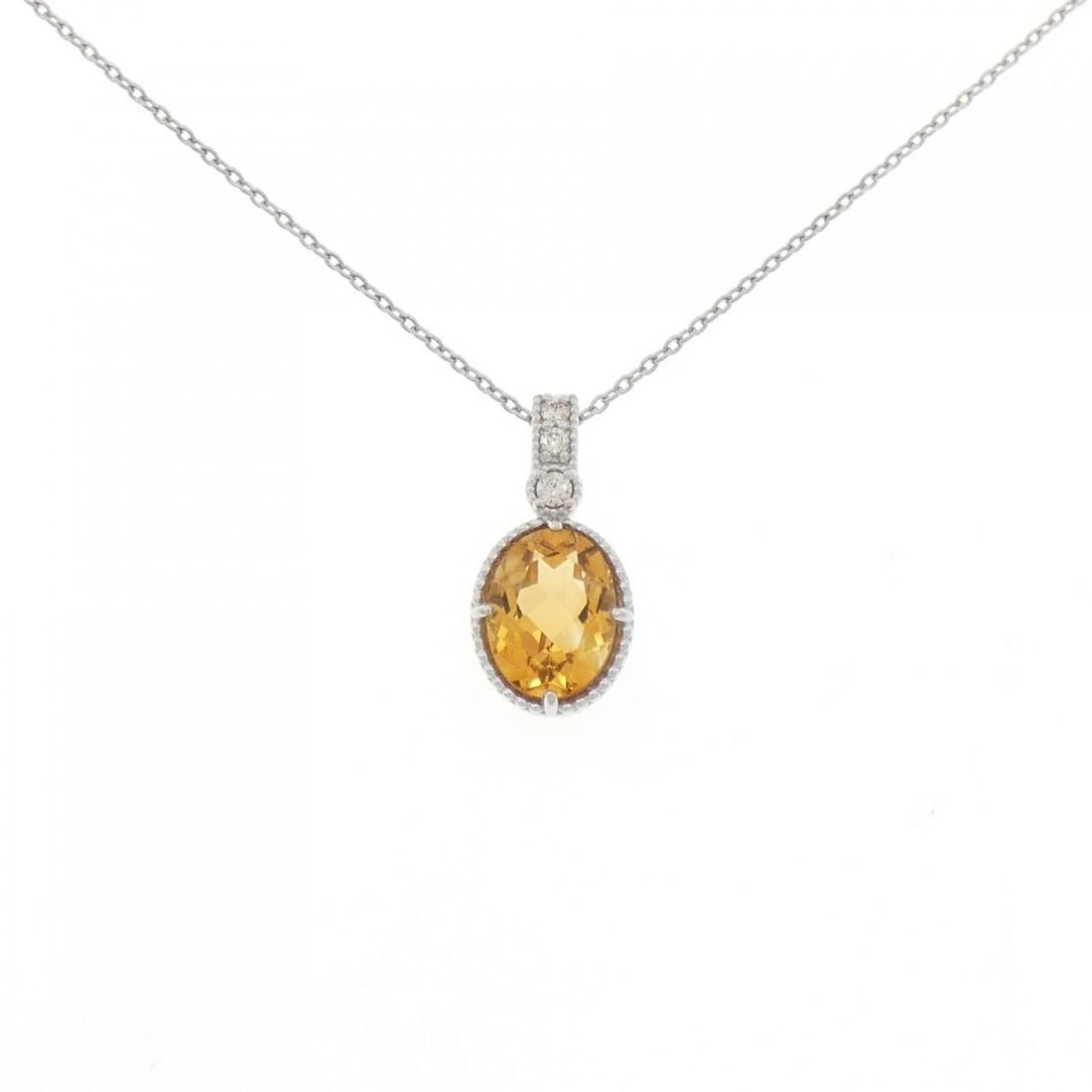 PT900 PT850 CITRINE NECKLACE: PT900 PT850 Citrine Necklace Brand: Unbranded Type: Necklace Material: Platinum 900 Platinum 850, Main Stone/Creation CitrineSide Stone Natural Color: Silver Size: 45cmActualSize Pendant top H