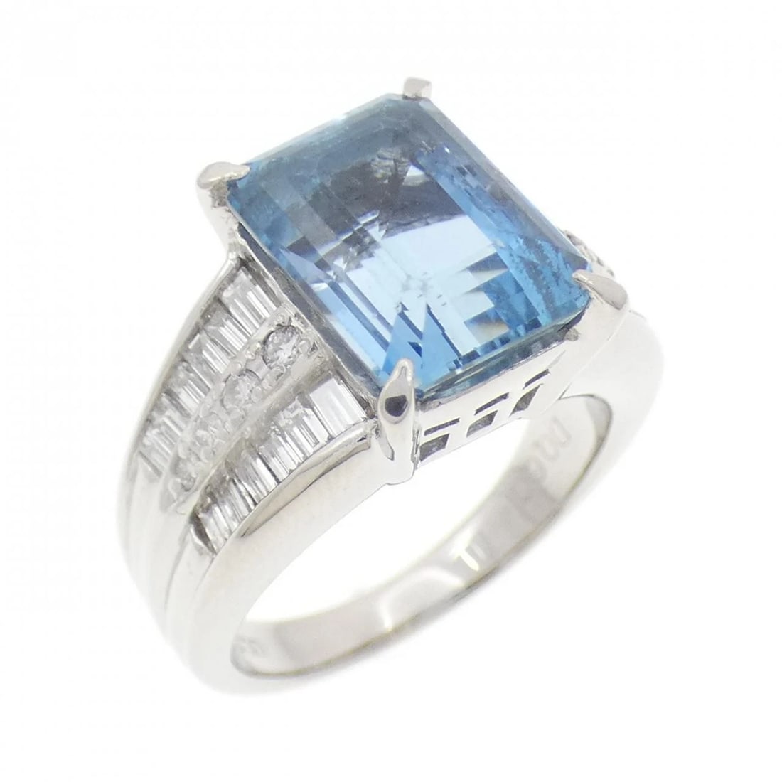 PT900 AQUAMARINE RING: PT900 Aquamarine Ring Brand: Unbranded Type: Ring Material: Platinum 900, Main Stone/Creation aquamarine Color: platinum Size: 4.5-5US Accessories: None Accessories Notice: When purchasing