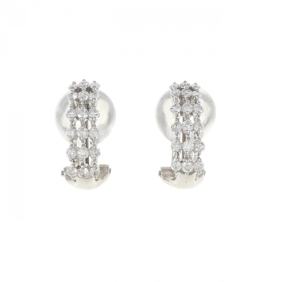 K18WG DIAMOND EARRINGS: K18WG Diamond Earrings Brand: Unbranded Type: Earrings Material: K18 White Gold, Main Stone/Creation Natural Color: white gold Size: HxW: 14.1mmx4.4mm Accessories: None Accessories Notice: