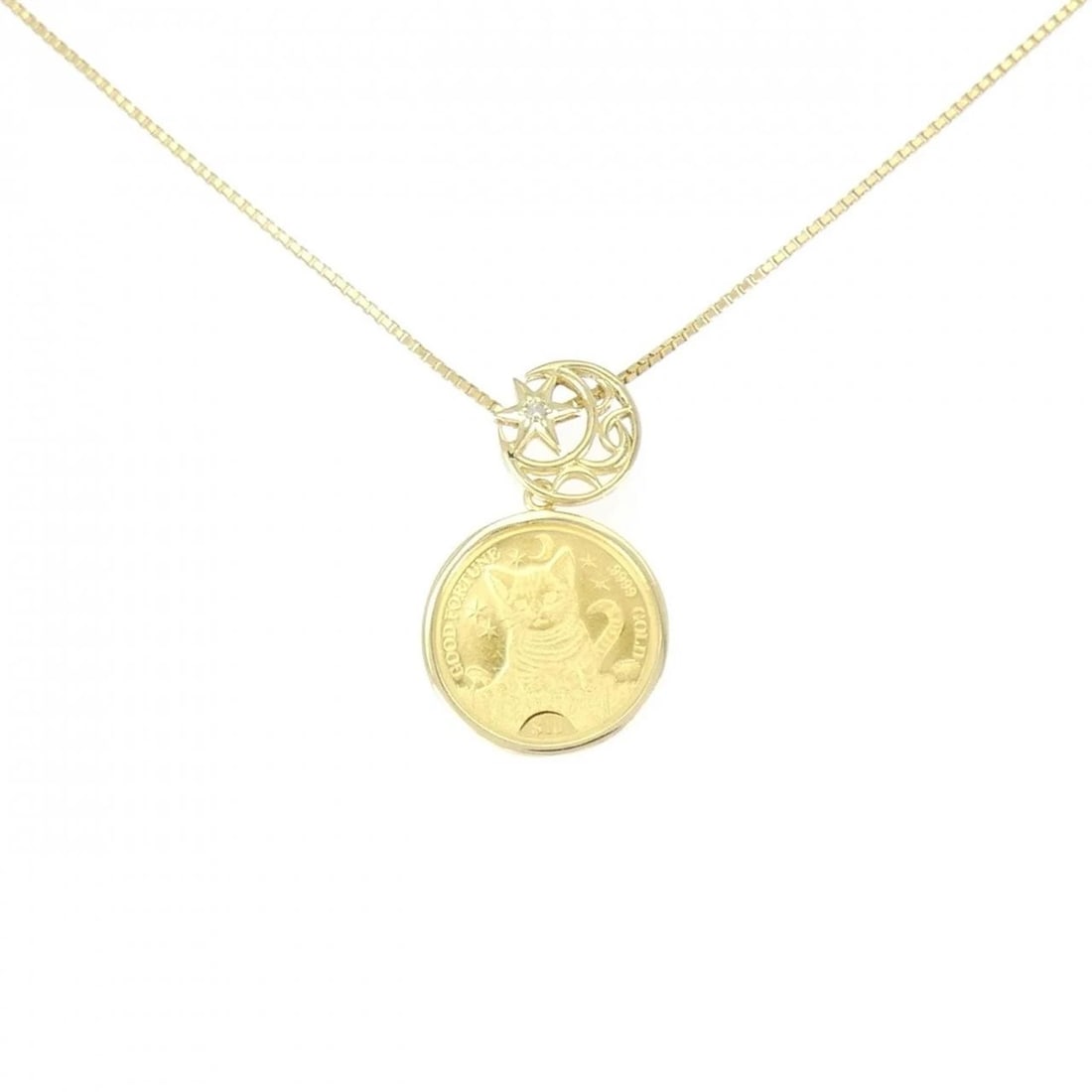 K18YG (FRAME) DIAMOND COIN NECKLACE: K18YG (frame) Diamond Coin Necklace Brand: Unbranded Type: Diamond Coin Material: K18 Yellow Gold, Main Stone/Creation Natural Color: Yellow Gold Size: 45cmActual Size Height approx. x Width