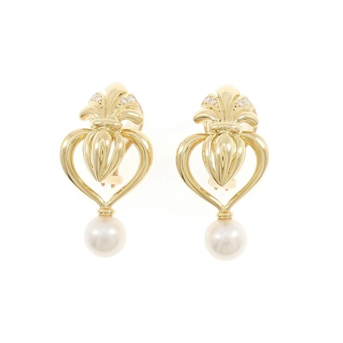 MIKIMOTO AKOYA PEARL EARRINGS: MIKIMOTO Akoya Pearl Earrings Brand: MIKIMOTO Type: Earrings Material: K18 Yellow Gold, Main Stone/Creation Akoya Pearl Color: Yellow Gold Size: ActualSize HxW: 30.5mmx15.7mm Accessories: