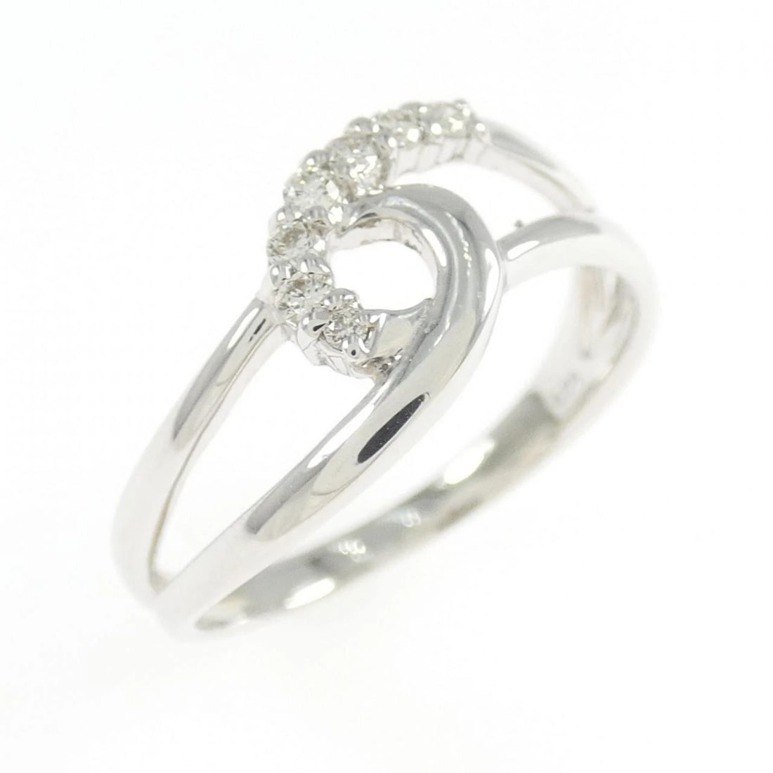 K18WG DIAMOND RING: K18WG Diamond Ring Brand: Unbranded Type: Ring Material: K18 White Gold, Main Stone/Creation Natural Color: White Gold Size: 6 (US size) Accessories: None Accessories Notice: When purchasing