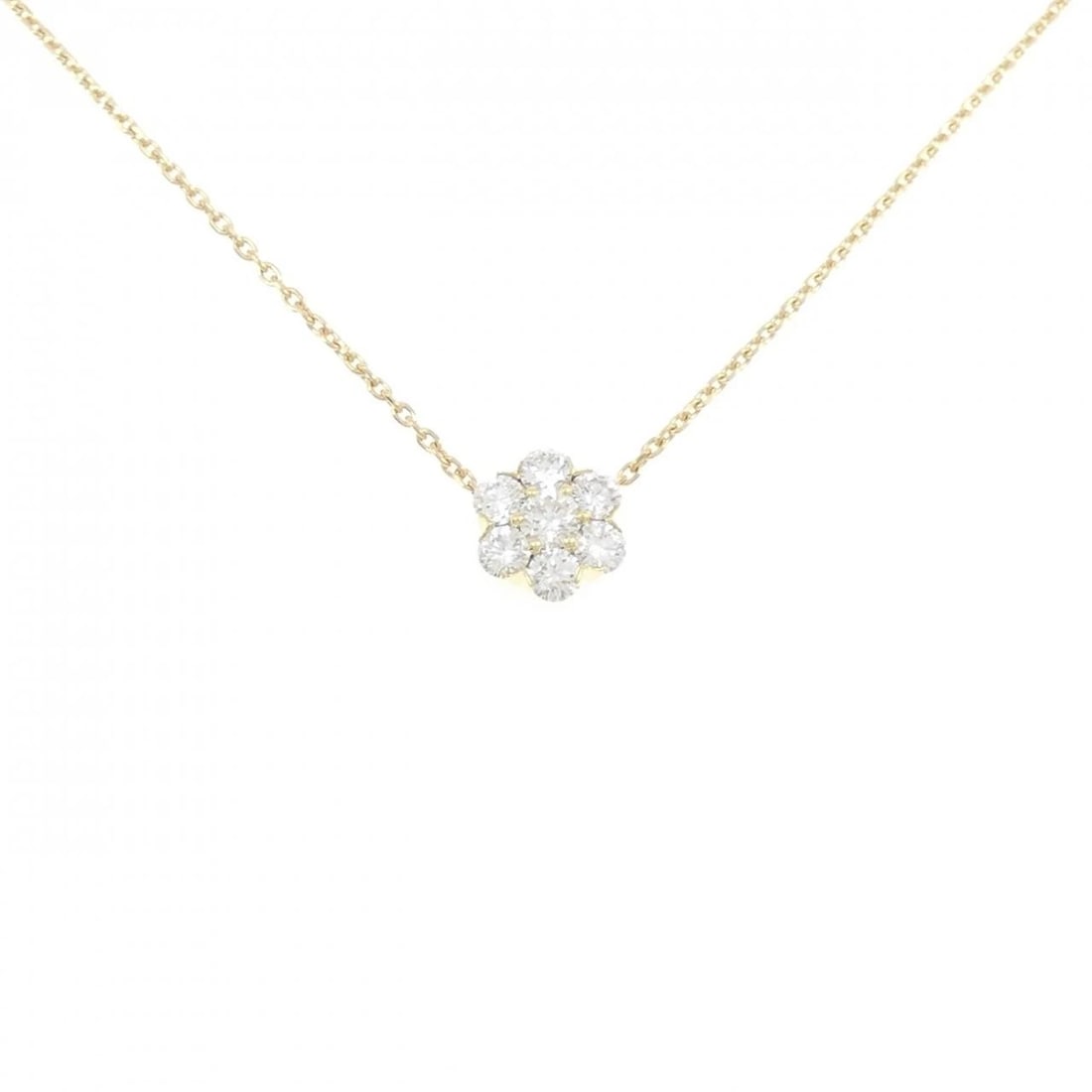 VAN CLEEF & ARPELS DIAMOND NECKLACE: Van Cleef & Arpels Diamond Necklace Brand: Van Cleef & Arpels Type: Necklace Material: 750 Yellow Gold, Main Stone/Creation Natural Color: Yellow Gold Size: 39 43cm,ActualSize Pendant top H x