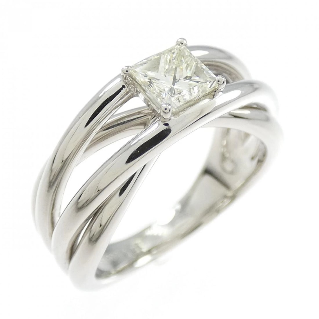 PT900 DIAMOND RING: PT900 Diamond Ring Brand: Unbranded Type: Ring Material: Platinum 900, Main Stone/Creation Natural Color: Silver Size: 6 (US size) Accessories: None Accessories Notice: When purchasing