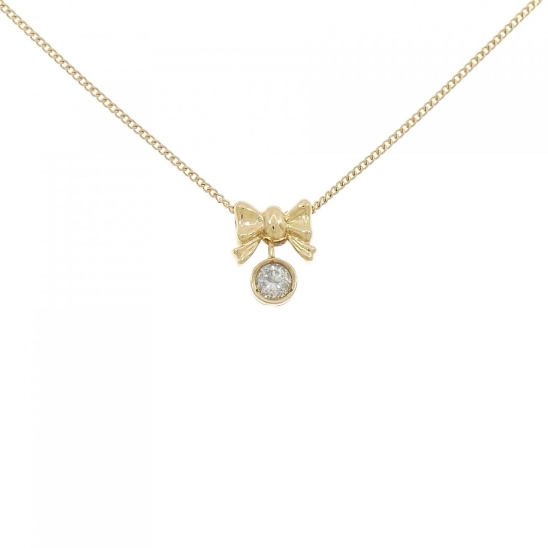 K18YG RIBBON DIAMOND NECKLACE: K18YG Ribbon Diamond Necklace Brand: Unbranded Type: Necklace Material: K18 Yellow Gold, Main Stone/Creation Natural Color: Yellow Gold Size: 40cmActualSize Pendant top H x W: 10.9mmx8.1mm
