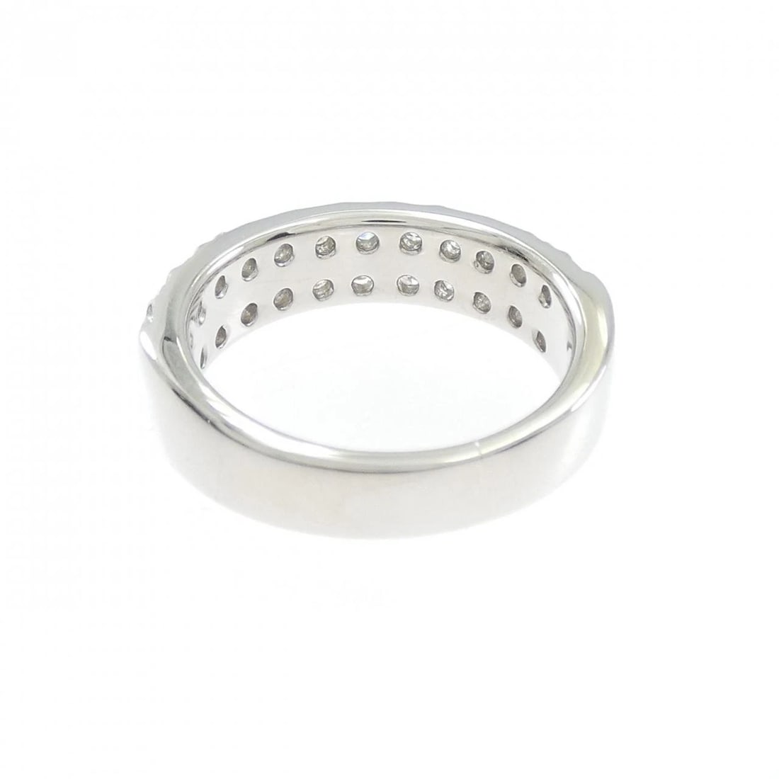 PT900 DIAMOND RING: PT900 Diamond Ring Brand: Unbranded Type: Ring Material: Platinum 900, Main Stone/Creation Natural Color: Silver Size: 5.5 (US size) Accessories: None Accessories Notice: When purchasing