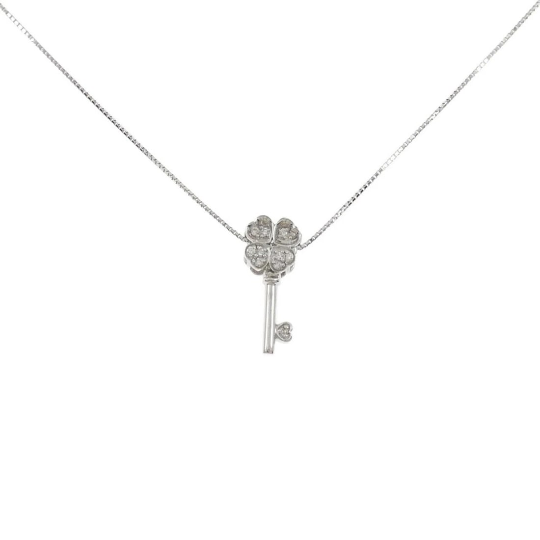 K18WG CLOVER X KEY DIAMOND NECKLACE: K18WG Clover x Key Diamond Necklace Brand: Unbranded Type: Necklace Material: K18 White Gold, Main Stone/Creation Natural Color: White Gold Size: 45cmActualSize Pendant top H x W: 19.4mmx7.2mm