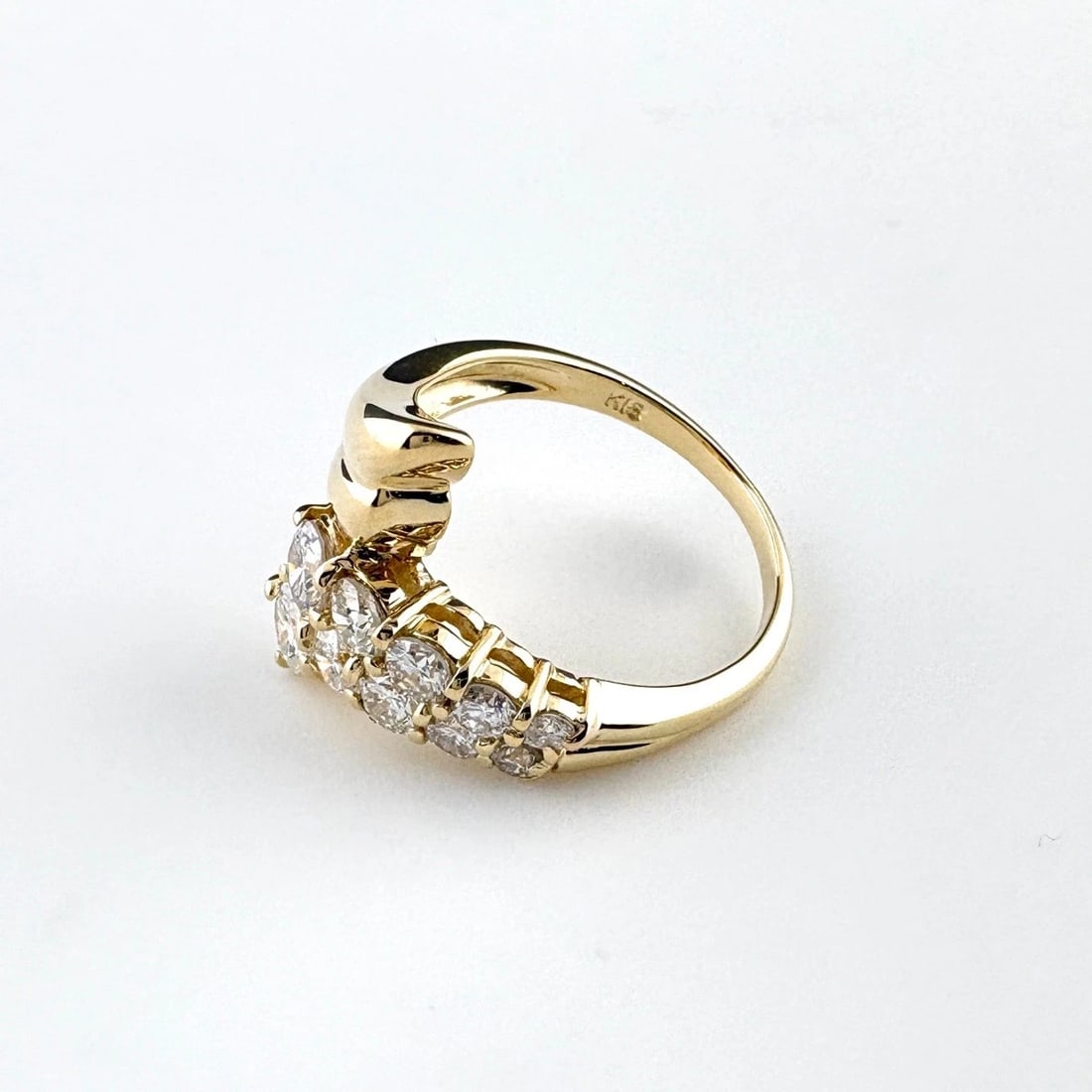 MELEE DIAMOND DESIGN YG YELLOWGOLD RING: Melee diamond design YG YellowGold Ring Brand: Unbranded Type: Ring Material: 18K, Color: Yellow Gold Size: US 5 Accessories: None Accessories Notice: When purchasing pre-owned goods, plea