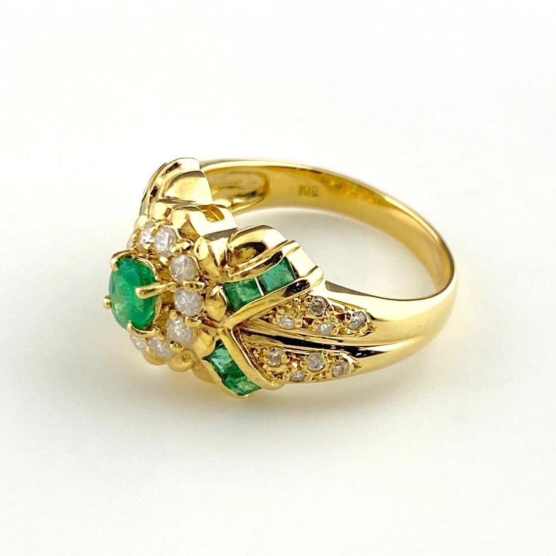 FLOWER MOTIF DESIGN YG YELLOWGOLD RING MELEE DIAMOND (1 of 4)