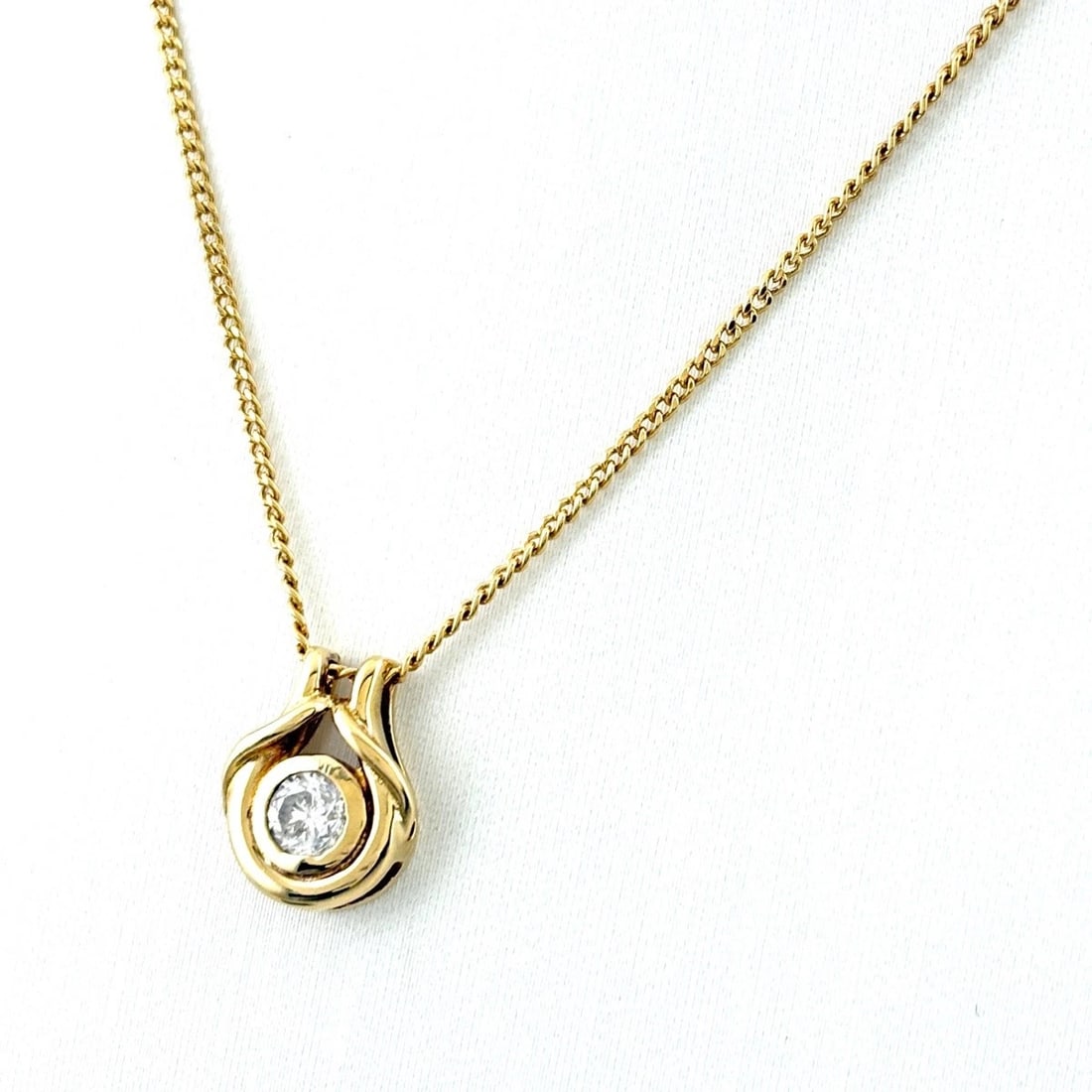 DIAMOND DESIGN YG YELLOWGOLD PENDANT NECKLACE (1 of 6)