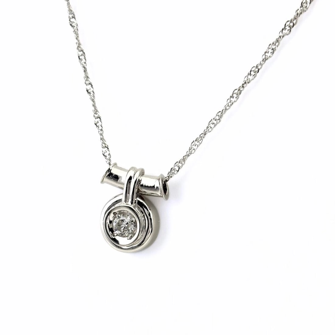 DIAMOND DESIGN PLATINUM PENDANT NECKLACE PT900: Diamond design Platinum Pendant Necklace Pt900 Brand: Unbranded Type: Necklace Material: Pt900, Color: Platinum Size: Chain 40cm(15.7") Total length of the pendant head including a bail