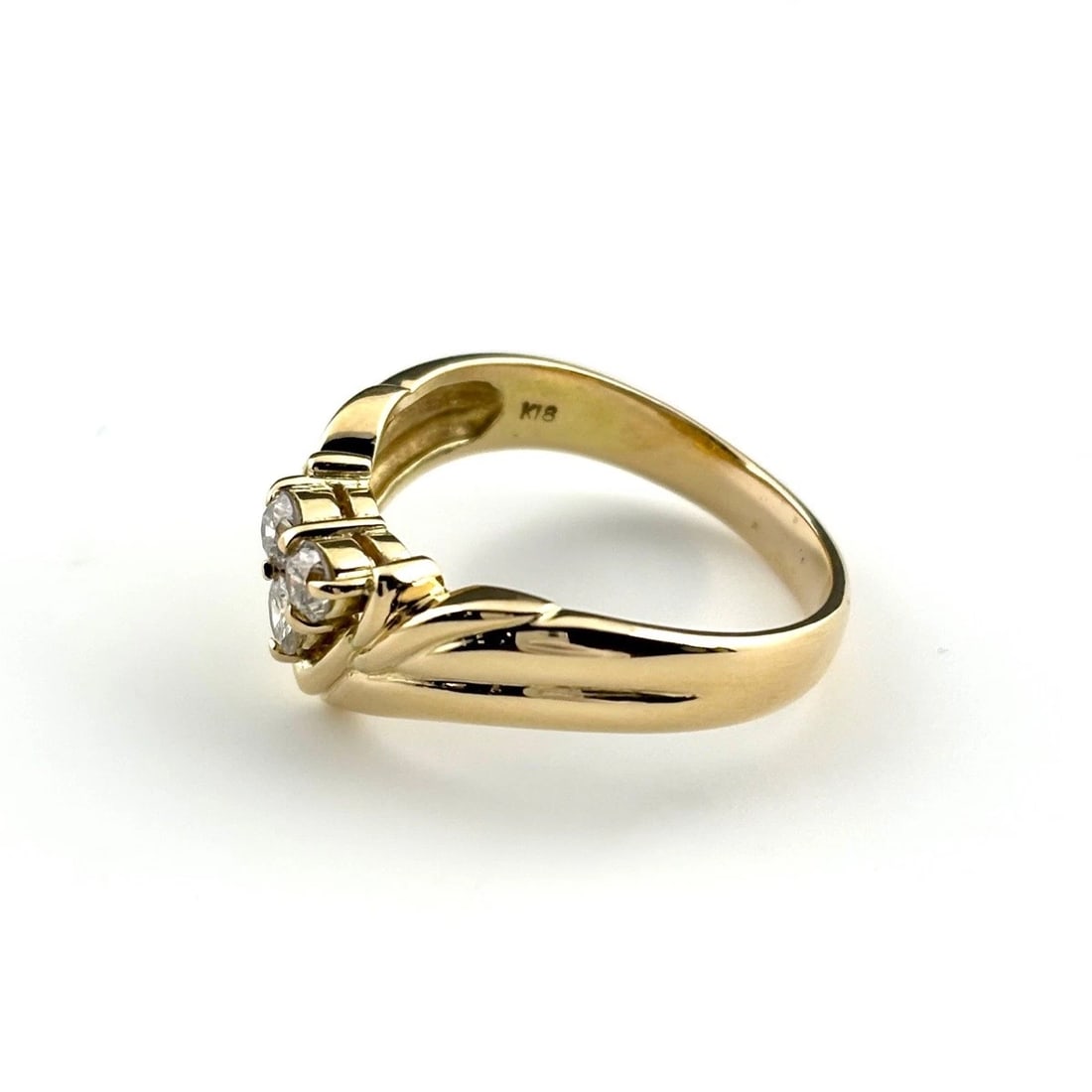 MELEE DIAMOND DESIGN YGYELLOWGOLD RING: Melee diamond design YGYellowGold Ring Brand: Unbranded Type: Ring Material: 18K, Color: YellowGold Size: US 7.5 to 8 Accessories: None Accessories Notice: When purchasing pre-owned goods,