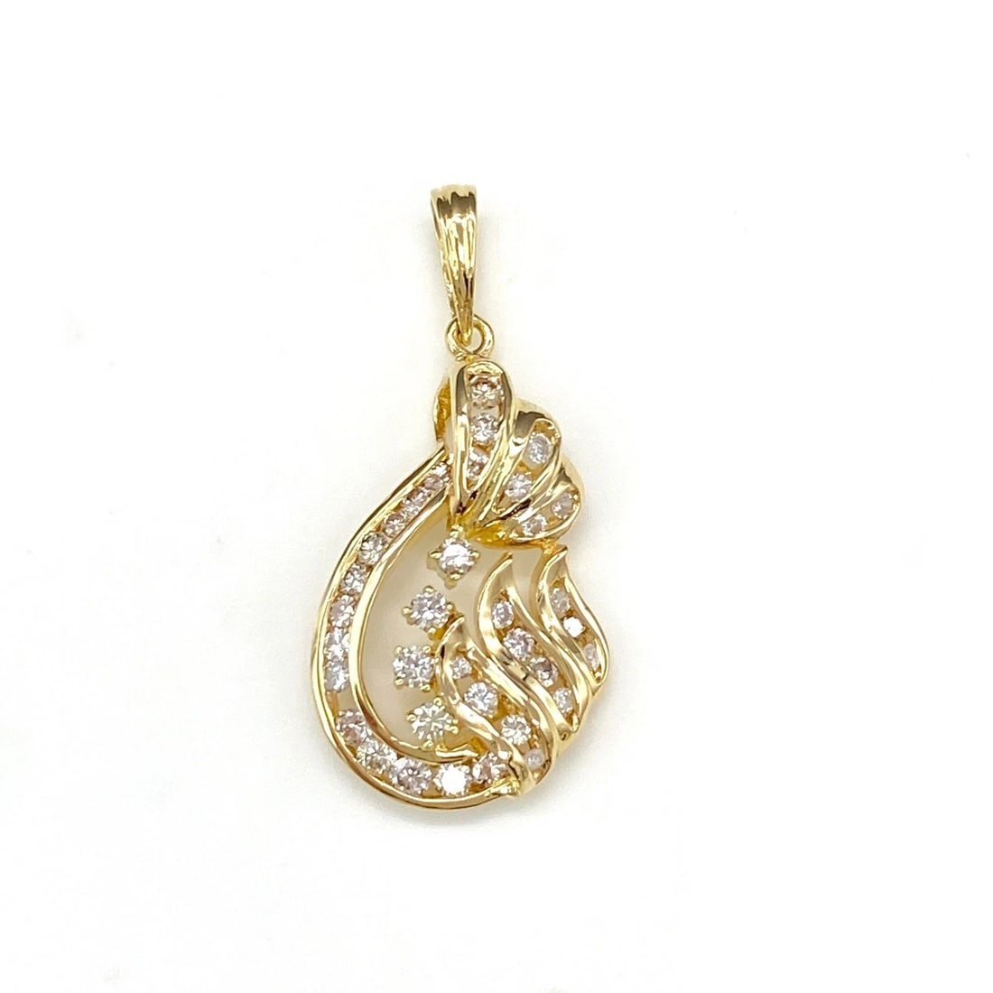 MELEE DIAMOND PENDANT HEAD YG YELLOWGOLD (1 of 3)