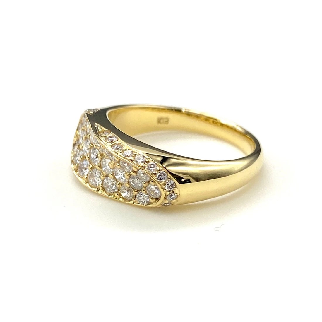 MELEE DIAMOND DESIGN YG YELLOWGOLD RING: Melee diamond design YG YellowGold Ring Brand: Unbranded Type: Ring Material: 18K, Color: Yellow Gold Size: US 5.5 Accessories: None Accessories Notice: When purchasing pre-owned goods, pl