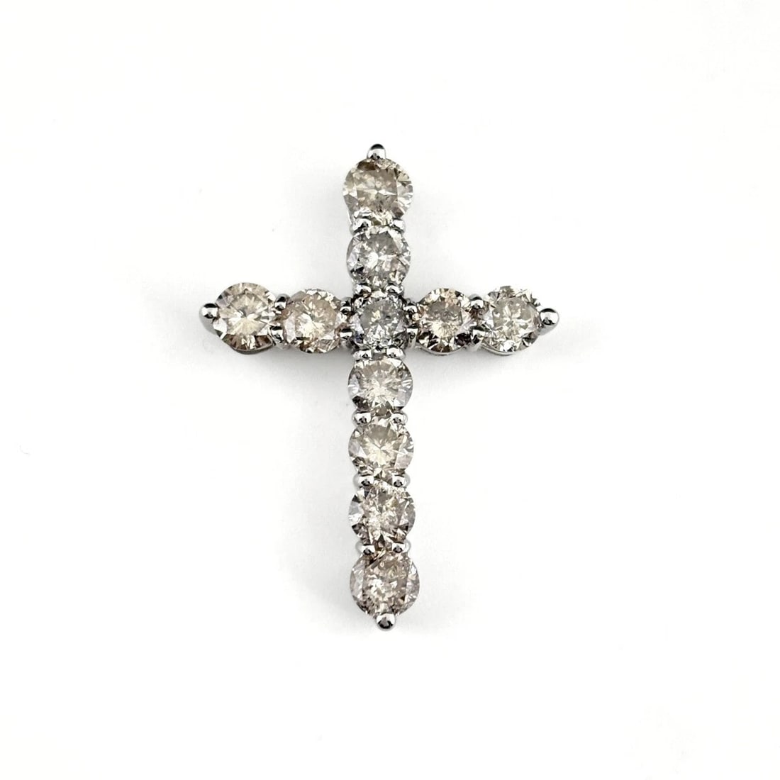 CROSS MOTIF PENDANT HEAD PLATINUM MELEE DIAMOND CROSS: Cross motif Pendant Head Platinum Melee diamond cross Brand: Unbranded Type: Pendant Head Material: Pt900, Color: Platinum Size: Pendant size 31.3×22.9mm(1.2") Inside diameter of the bail 7.2×1.