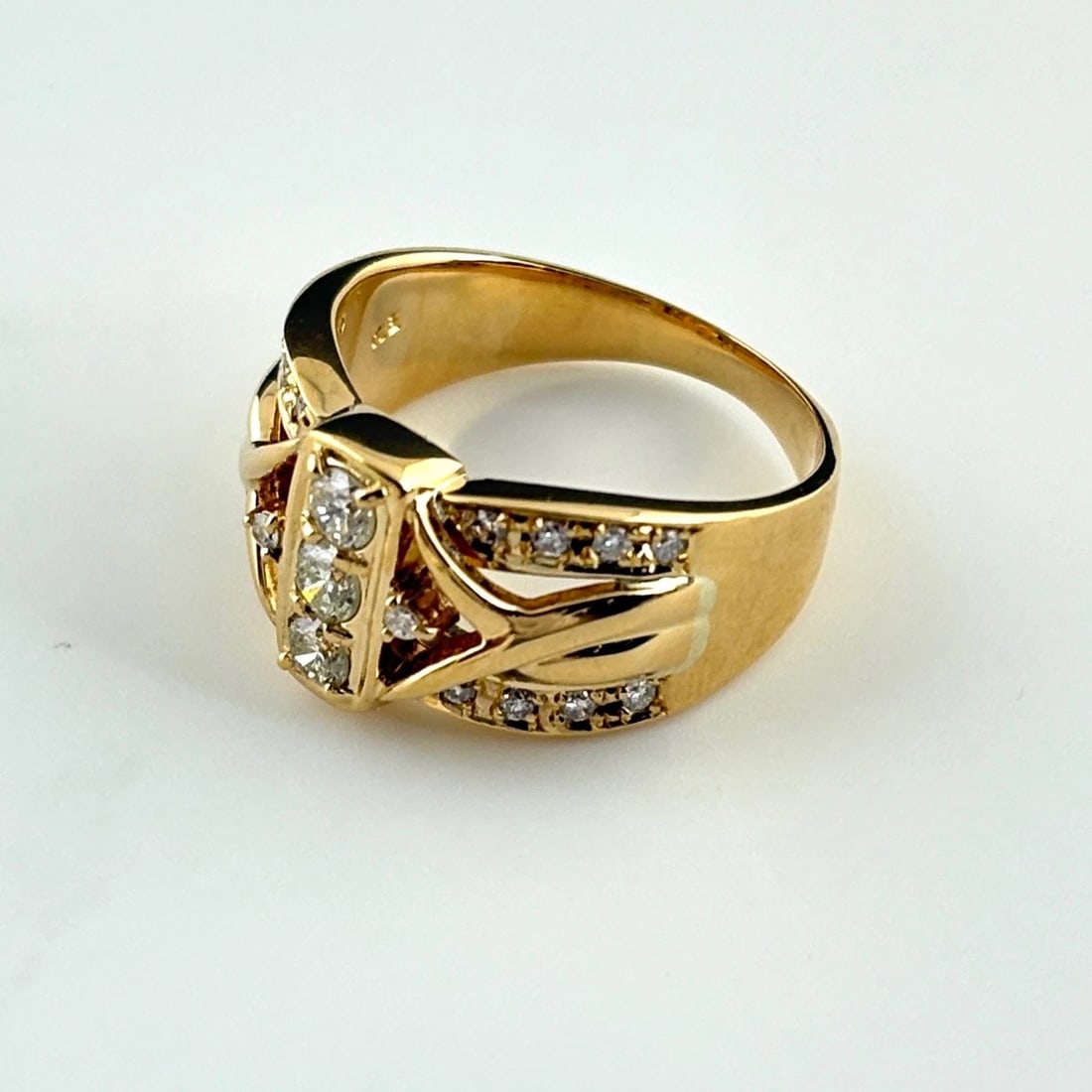 MELEE DIAMOND DESIGN YG YELLOWGOLD RING (1 of 2)