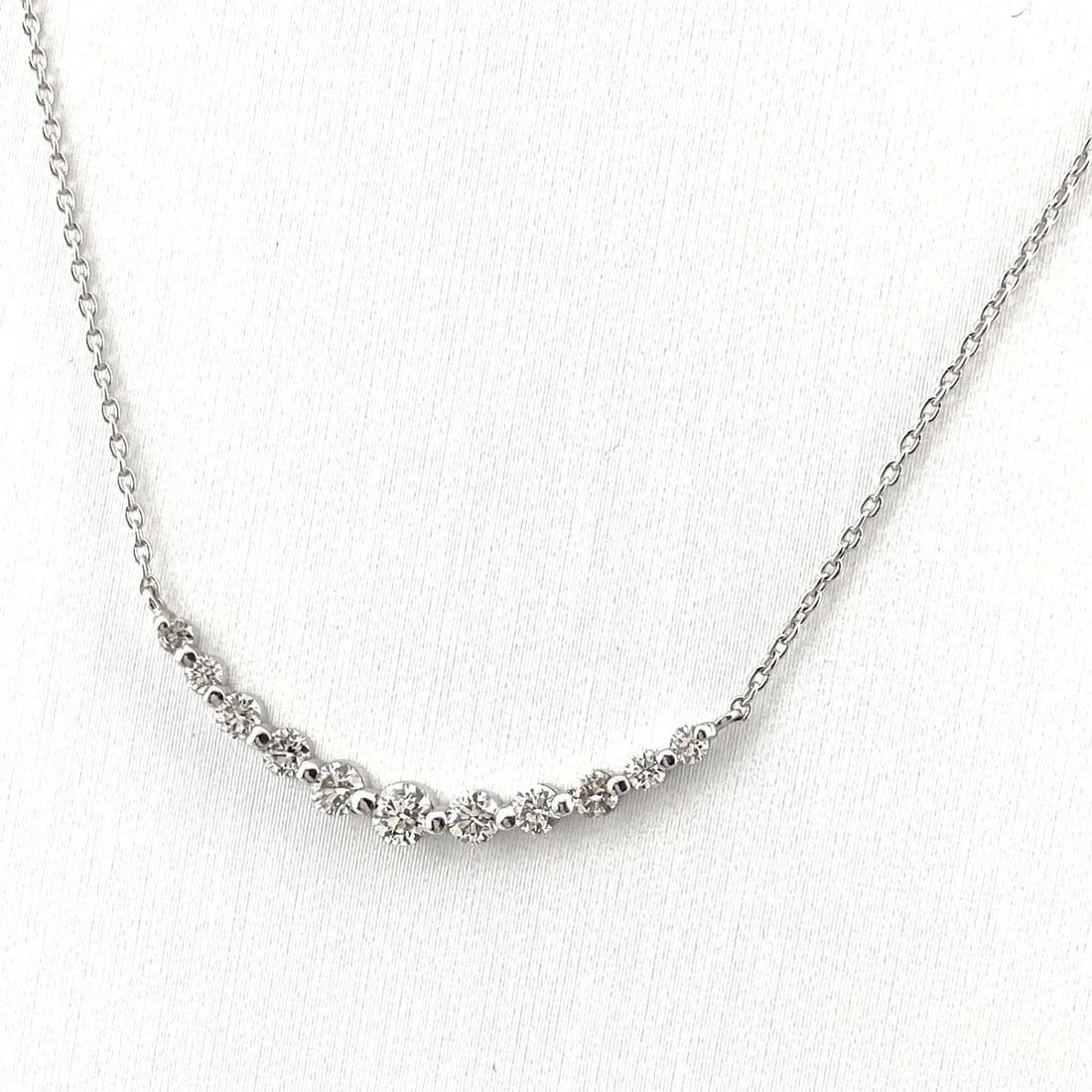 MELEE DIAMOND DESIGN WG WHITEGOLD PENDANT NECKLACE (1 of 4)