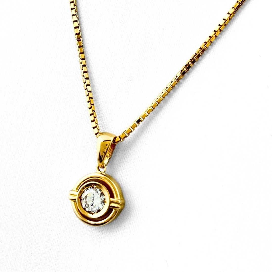 TASAKI DIAMOND DESIGN YG YELLOWGOLD PENDANT NECKLACE (1 of 4)