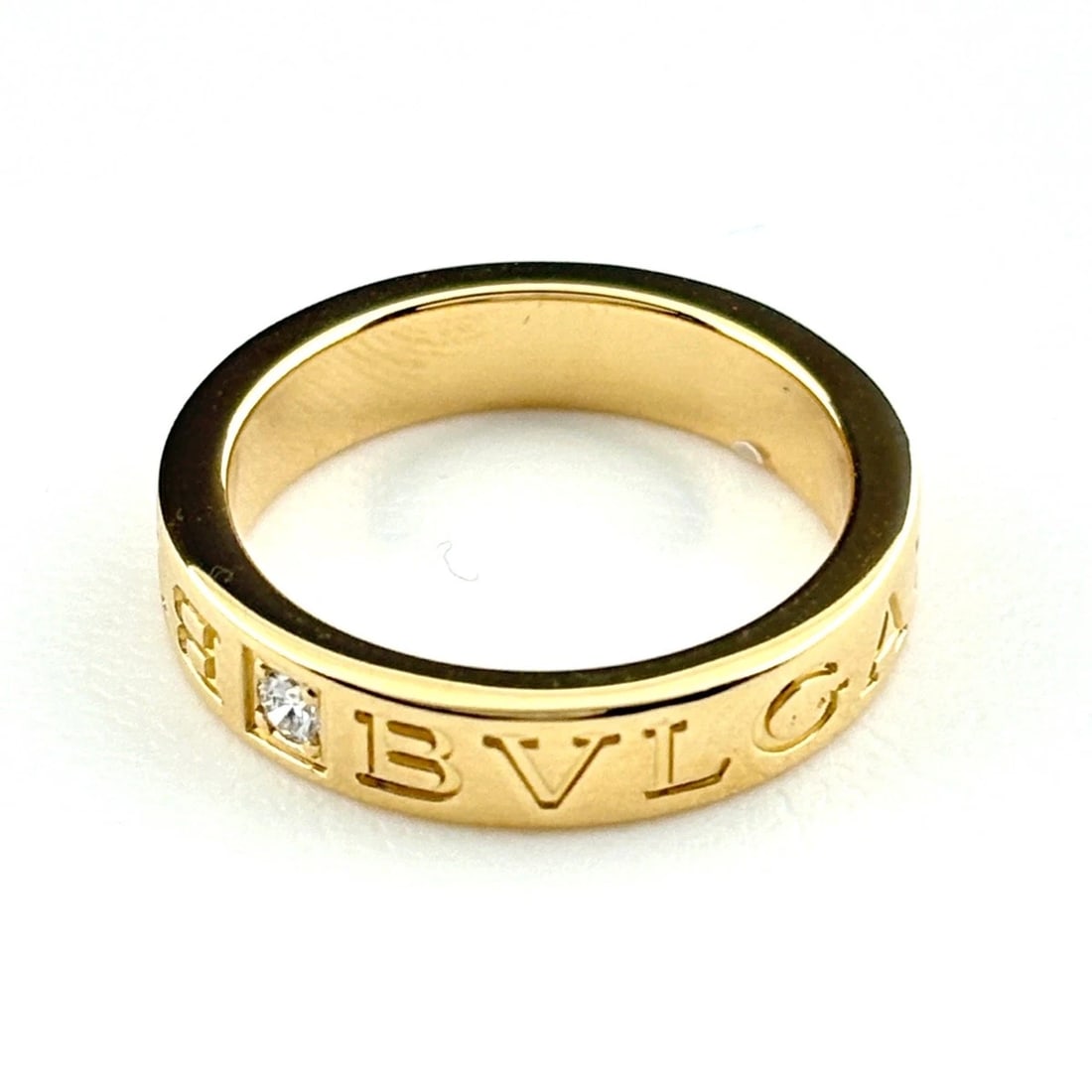 BVLGARI DOUBLE LOGO RING YG YELLOWGOLD: BVLGARI Double Logo Ring YG YellowGold Brand: BVLGARI Type: Ring Material: 750, Color: Yellow Gold Size: US 5.5 to 6 Accessories: None Accessories Notice: When purchasing pre-owned goods,