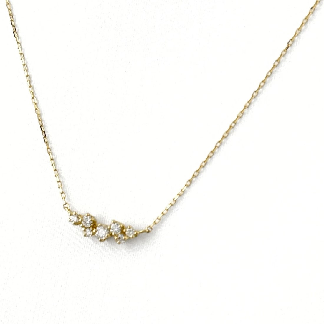 AHKAH BB LINE NECKLACE YG YELLOWGOLD: AHKAH BB Line Necklace YG YellowGold Brand: AHKAH Type: Necklace Material: 750, Color: Yellow Gold Size: Chain 40cm(15.7") Accessories: None Accessories Notice: When purchasing pre-owned