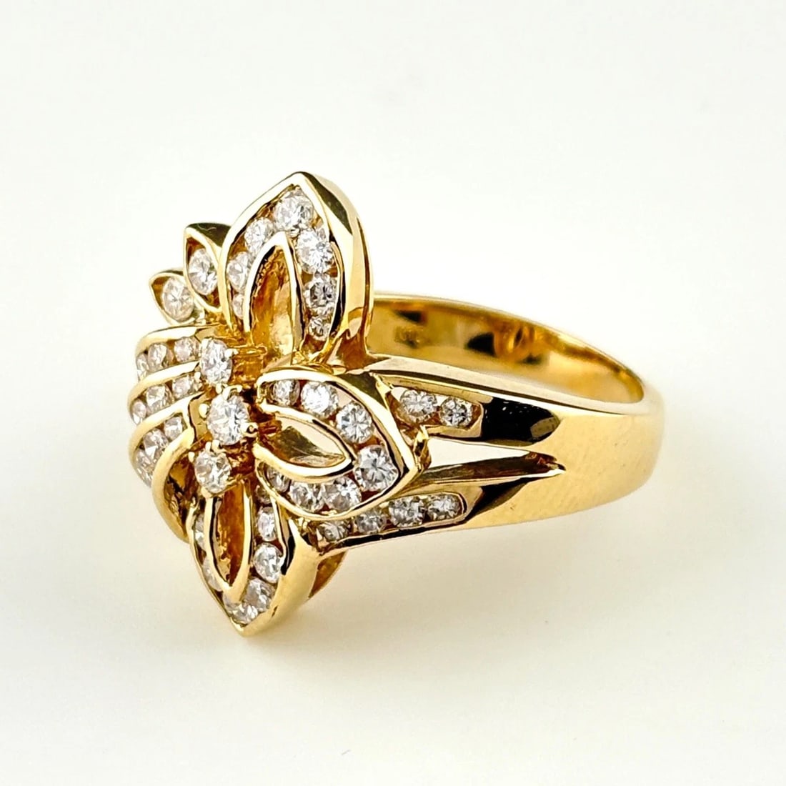 MELEE DIAMOND DESIGN RING YG YELLOWGOLD (1 of 2)