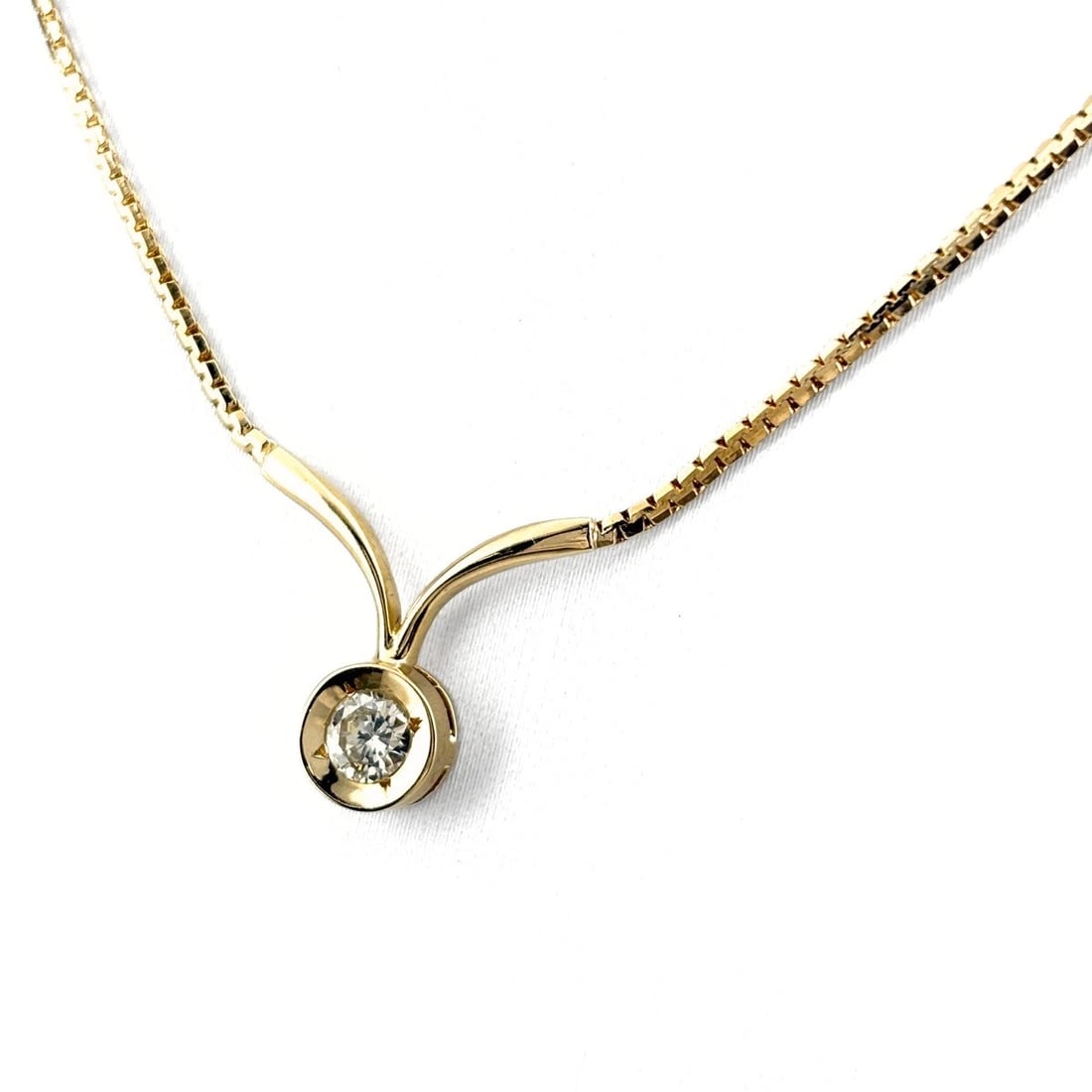 DIAMOND DESIGN NECKLACE YG YELLOWGOLD (1 of 2)