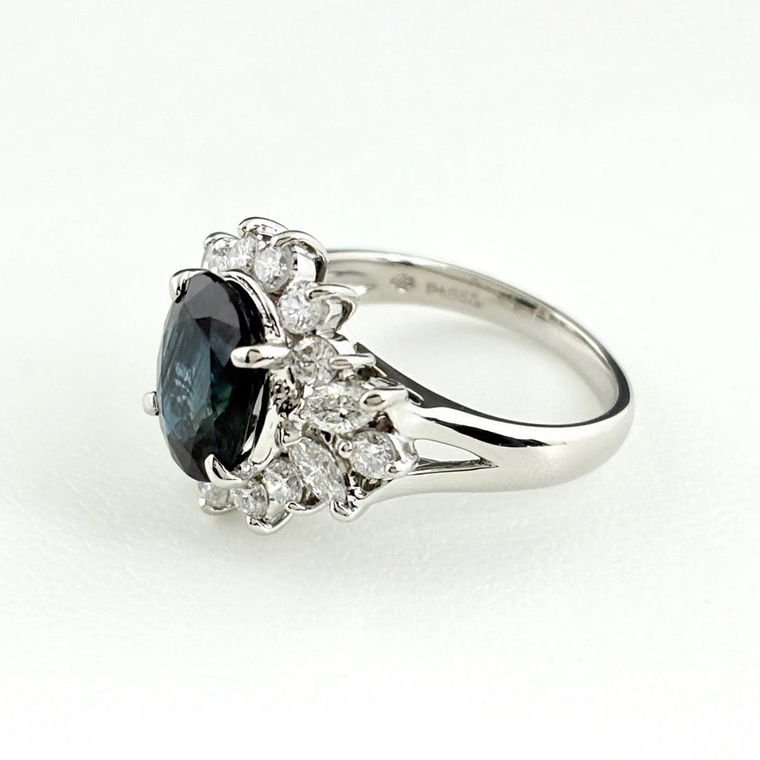 SAPPHIRE DESIGN RING PLATINUM: sapphire design Ring Platinum Brand: Unbranded Type: Ring Material: Pt850, Main Stone/Creation sapphire Color: Platinum Size: US 5.5 Accessories: None Accessories Notice: When purchasing