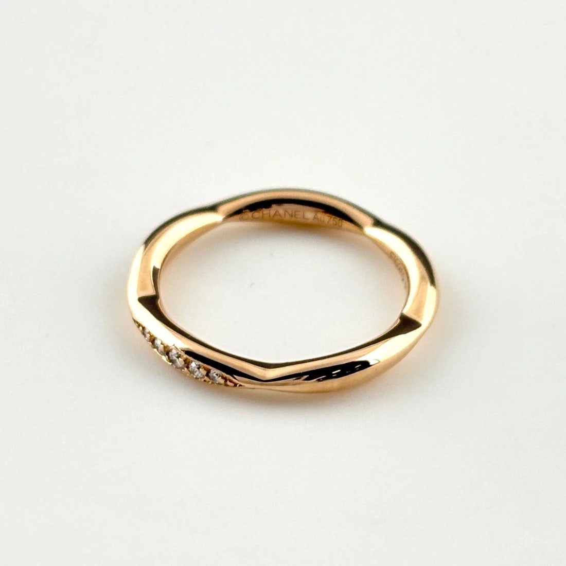 CHANEL CAMELLIA PG PINK GOLD MELEE DIAMOND RING: CHANEL Camellia PG Pink Gold Melee Diamond Ring Brand: CHANEL Type: Ring Material: 750, Color: Pink Gold Size: US 4 to 4.5 Accessories: None Accessories Notice: When purchasing pre-owned