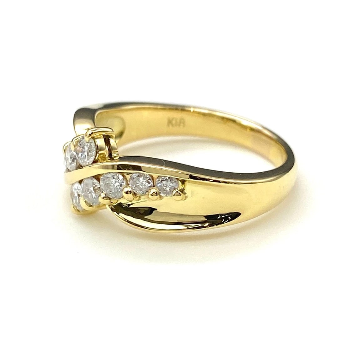 MELEE DIAMOND DESIGN RING YG YELLOWGOLD: Melee diamond design ring YG YellowGold Brand: Unbranded Type: Ring Material: 18K, Color: Yellow Gold Size: US 6.5 to Accessories: None Accessories Notice: When purchasing pre-owned goods,