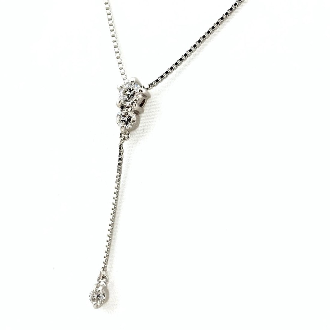 DIAMOND DESIGN NECKLACE WG WHITEGOLD PENDANT (1 of 3)