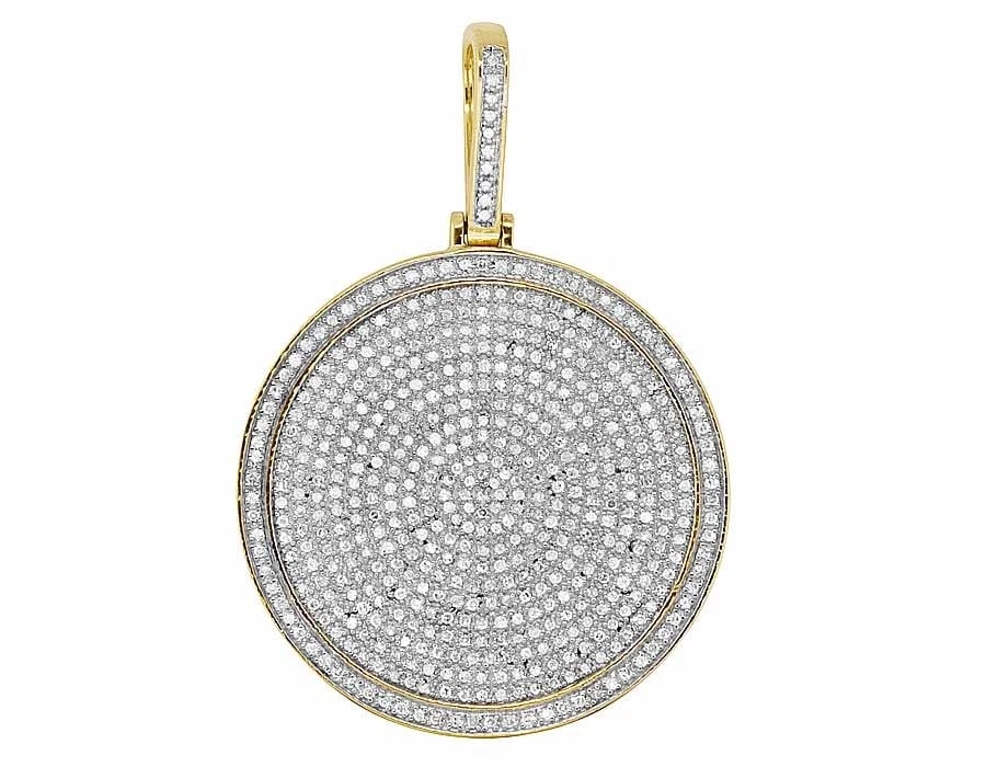 10K YELLOW GOLD ROUND MEDALLION REAL DIAMOND CHARM PENDANT: 10K Yellow Gold Round Medallion Real Diamond Charm Pendant Brand: None Type: Pendant Material: 10k Yellow Gold, Main Stone/Creation Natural Color: Yellow Gold Size: Dimension 1.6" Accessories: No
