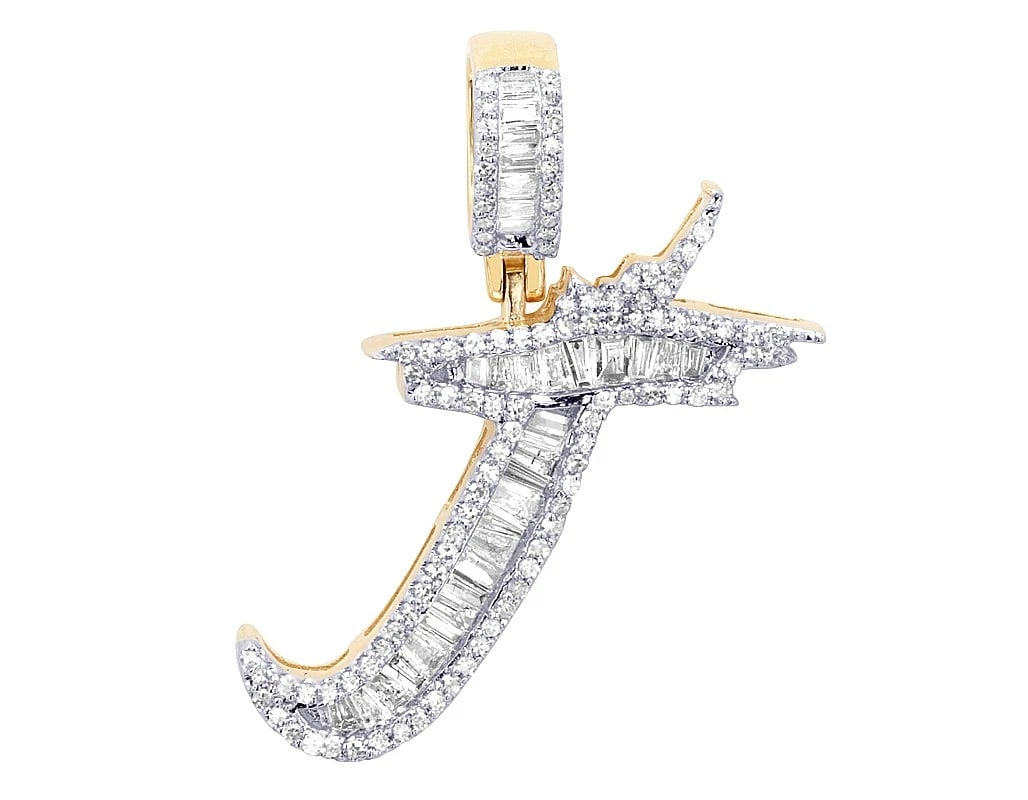 10K YELLOW GOLD DIAMOND BAGUETTE PENDANT: 10K Yellow Gold Diamond Baguette Pendant Brand: None Type: Pendant Material: 10k Yellow Gold, Main Stone/Creation Natural Color: Yellow Gold Size: Dimension L 1.13, W 16.9 MM Accessories: