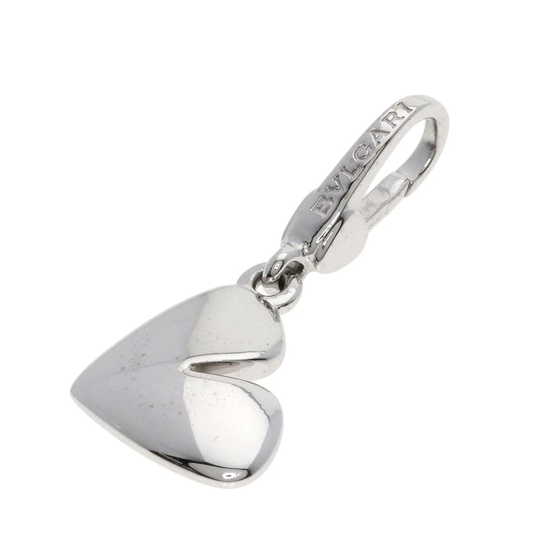 BVLGARI CUORE HEART CHARM PENDANT TOP K18 WHITE GOLD: BVLGARI Cuore Heart Charm Pendant top K18 White Gold Brand: BVLGARI Type: Pendant top Material: K18 White Gold, Color: Exterior Color Silver Size: Top Size:0.4inch/11x14.7x2.0mm