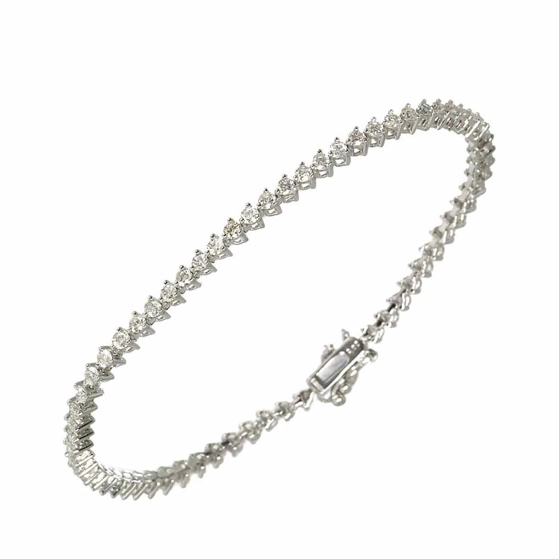 DIAMOND BRACELET 18K K18 WG WHITE GOLD: Diamond Bracelet 18K K18 WG White Gold Brand: Unbranded Type: Bracelet Material: 750 White Gold, Main Stone/Creation Natural Color: White Gold Size: Length:apporox.6.1inch Thickness:2.6mm" 