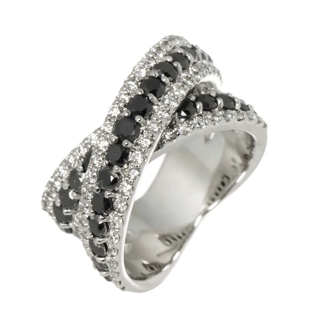 PONTE VECCHIO DIAMOND RING 18K: Ponte Vecchio Diamond Ring 18K Brand: Ponte Vecchio Type: Ring Material: 750 White Gold, Main Stone/Creation Natural Color: White Gold Size: 6 (US) Accessories: None Accessories Notice: Wh