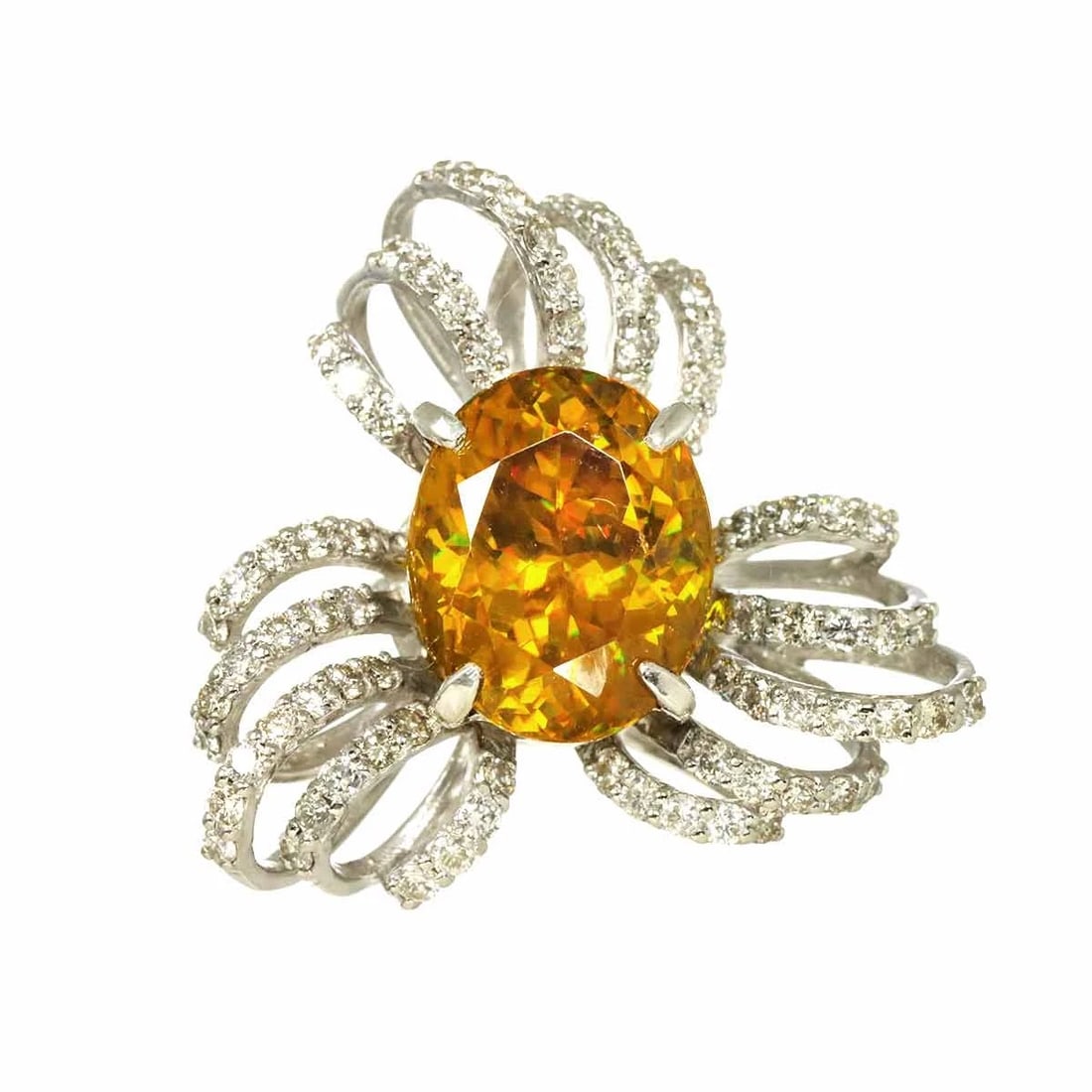 SPHENE DIAMOND PENDANT TOP PT PLATINUM: Sphene Diamond Pendant Top Pt Platinum Brand: Unbranded Type: Pendant Material: Pt, Main Stone/Creation Natural Color: Platinum Size: W 23.6 X H 21.5mm(full length) Thickness:8.8mm