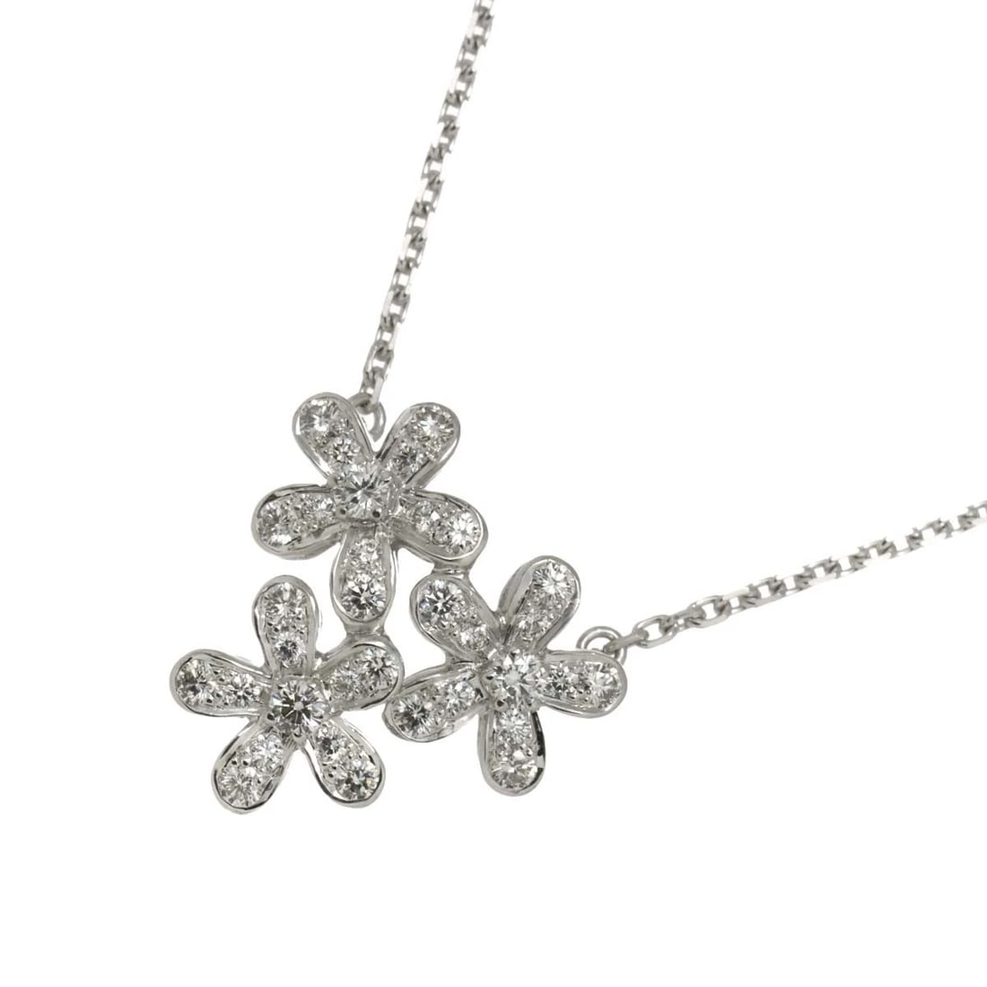 VAN CLEEF ARPELS SOCRATE 3 FLOWER DIAMOND NECKLACE: Van Cleef Arpels Socrate 3 Flower Diamond Necklace Brand: Van Cleef Arpels Type: Necklace Material: 750 White Gold, Main Stone/Creation Natural Color: White Gold Size: internal circumference