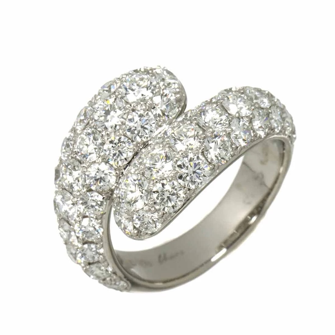 CHAR DIAMOND RING PLATINUM: CHAR Diamond Ring Platinum Brand: CHAR Type: Ring Material: Pt, Main Stone/Creation Natural Color: Platinum Size: 4.75-5 (US) Accessories: None Accessories Notice: When purchasing pre-owned